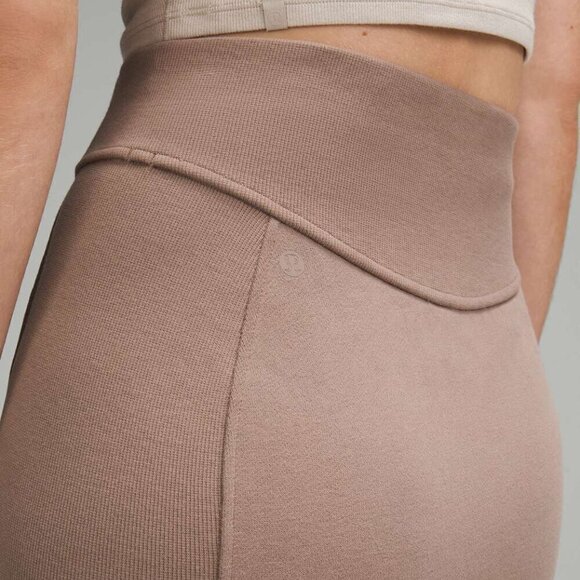 **NWT Lululemon Scuba High-Rise Mini Skirt | Taupetastic | Size Small** - Picture 4 of 8